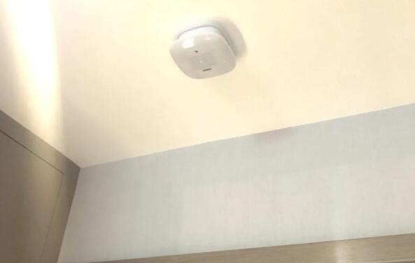 玄關(guān)衛(wèi)士——吸頂人體感應(yīng)器自動(dòng)為您開啟玄關(guān)燈光