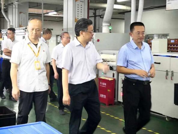 廈門市委常委、海滄區(qū)委書記林文生一行蒞臨狄耐克參觀指導(dǎo)！