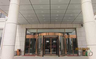 中國銀行北戴河培訓(xùn)中心旋轉(zhuǎn)門工程案例