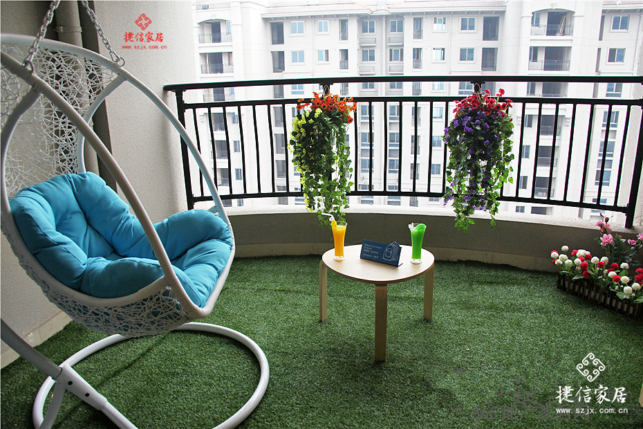 蕪湖碧桂園白鷺灣陽臺護窗欄桿案例 - 中出網(wǎng)-智能出入口與停車充電門戶