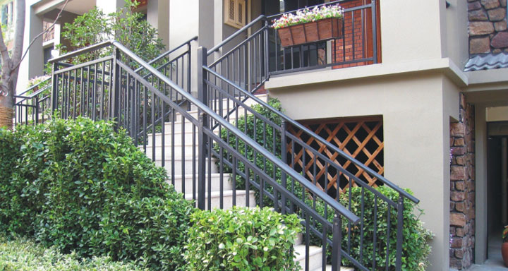 湖南衡陽(yáng)小區(qū)樓梯護(hù)欄案例 - 中出網(wǎng)-智能出入口與停車充電門戶