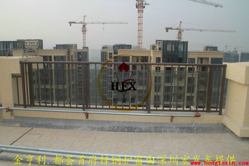 深圳金享利鋅鋼陽臺護(hù)欄案例 - 中出網(wǎng)-智能出入口與停車充電門戶