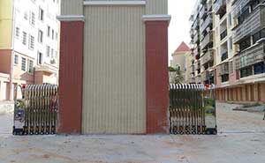 興國(guó)縣和諧欣城伸縮門(mén)案例 - 中出網(wǎng)-智能出入口與停車(chē)充電門(mén)戶