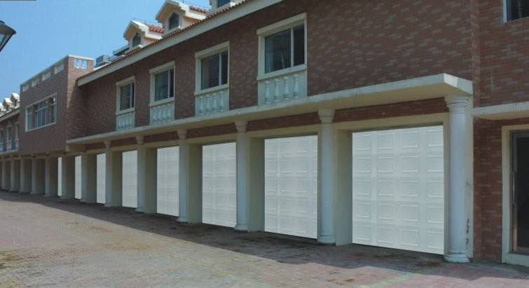 車(chē)庫(kù)門(mén)