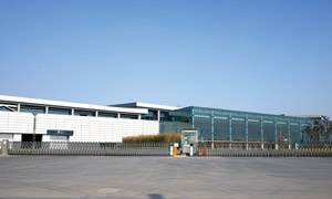 南京博覽中心電動(dòng)伸縮門案例 - 中出網(wǎng)-智能出入口與停車充電門戶