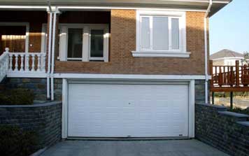 翻板車庫門 - 翻板車庫門