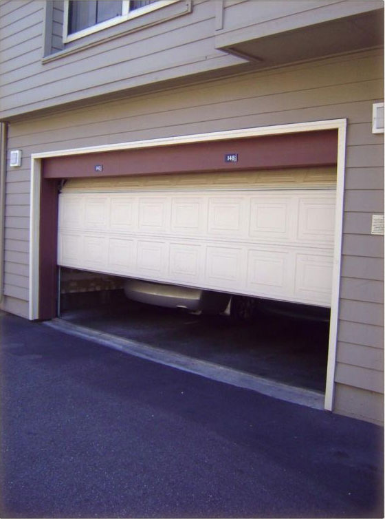 翻板車庫門 - 翻板車庫門