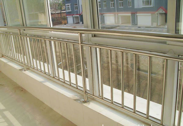 不銹鋼護(hù)欄 - 不銹鋼護(hù)欄2