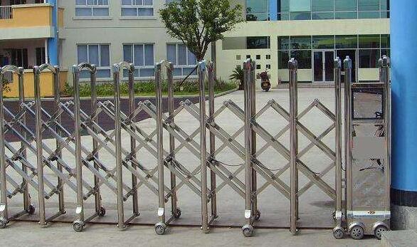 石家莊出安智能電動(dòng)伸縮門成功落地帝王國際