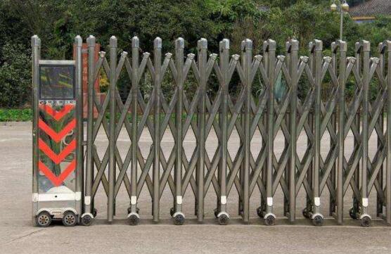 石家莊出安智能伸縮門(mén)是藁城東城國(guó)際時(shí)尚之選