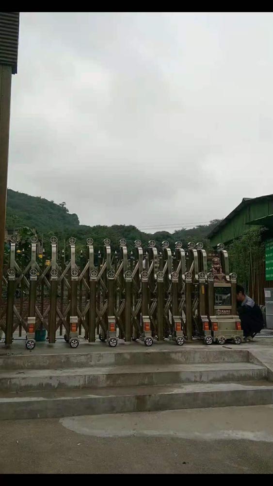 招財(cái)進(jìn)寶工程案例 - 中出網(wǎng)-智能出入口與停車充電門戶