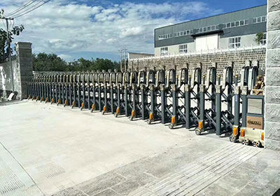 招財(cái)進(jìn)寶工程案例 - 中出網(wǎng)-智能出入口與停車充電門戶