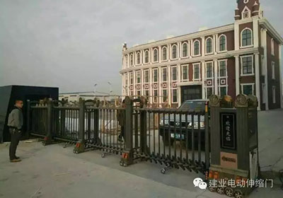 招財進寶工程案例 - 中出網-智能出入口與停車充電門戶