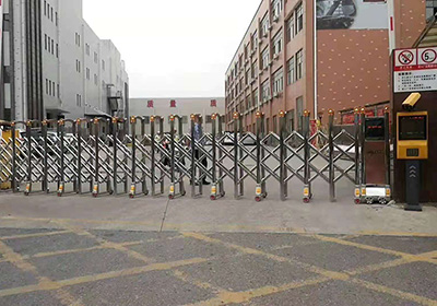 福臨門工程案例 - 中出網-智能出入口與停車充電門戶