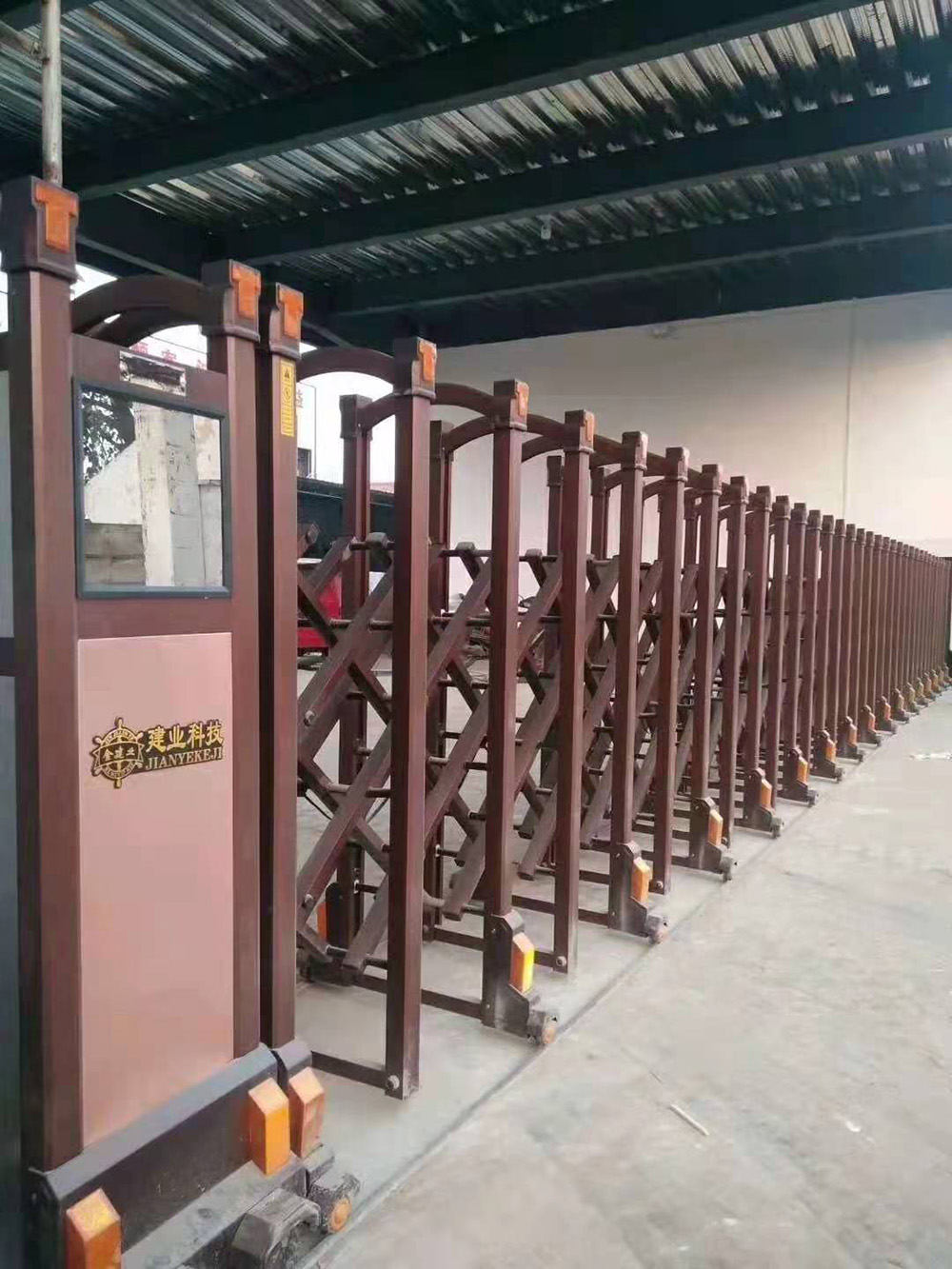 步步高系列案例 - 中出網(wǎng)-智能出入口與停車充電門戶