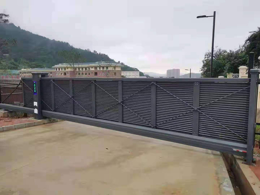 懸浮門系列工程案例 - 中出網(wǎng)-智能出入口與停車充電門戶