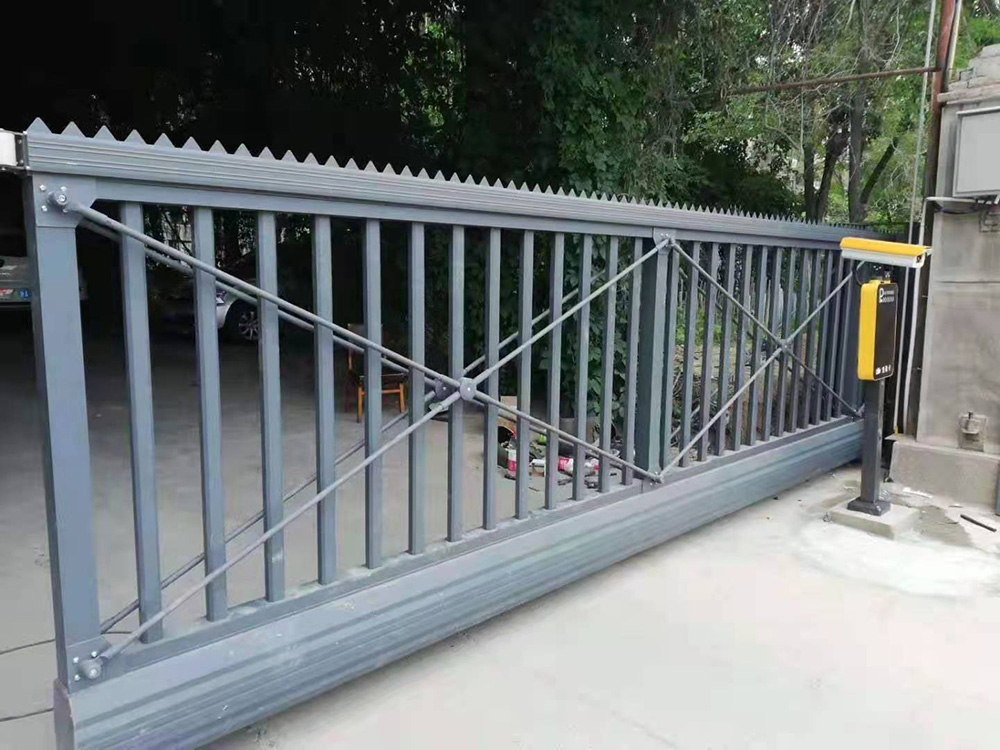 懸浮門系列工程案例 - 中出網(wǎng)-智能出入口與停車充電門戶