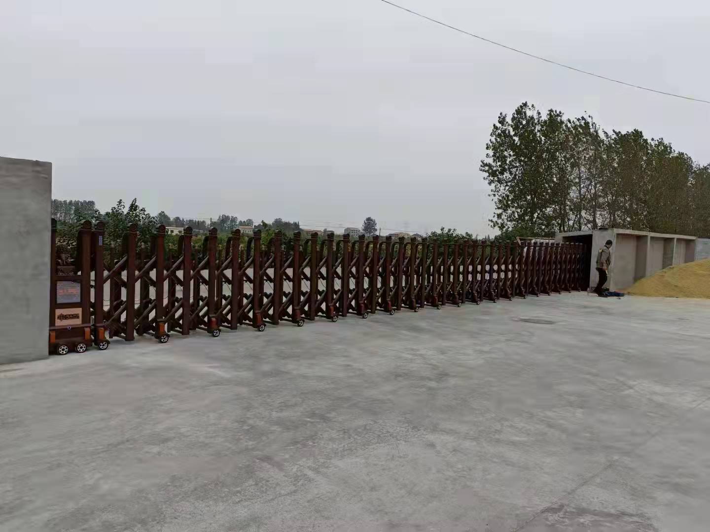 招財(cái)進(jìn)寶工程案例 - 中出網(wǎng)-智能出入口與停車充電門戶