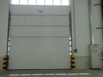 工業(yè)提升門