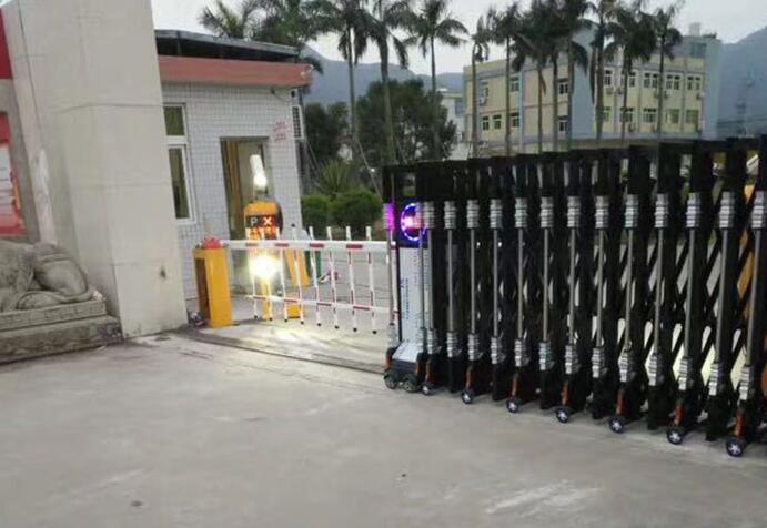 宿州市中級人民法院電動伸縮門案例 - 中出網(wǎng)-智能出入口與停車充電門戶