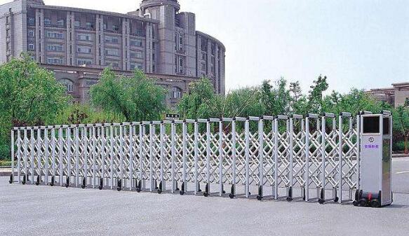 保定出安智能電動(dòng)伸縮門成功落地公園時(shí)代