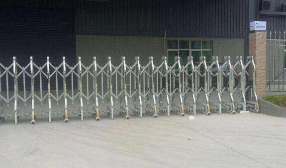 保定出安智能伸縮門(mén)成為京能春風(fēng)里的守門(mén)神