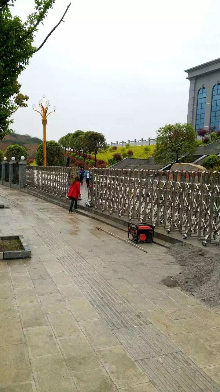 熱烈祝賀畢節(jié)出安智能電動伸縮門進(jìn)駐畢節(jié)大方縣檢察院