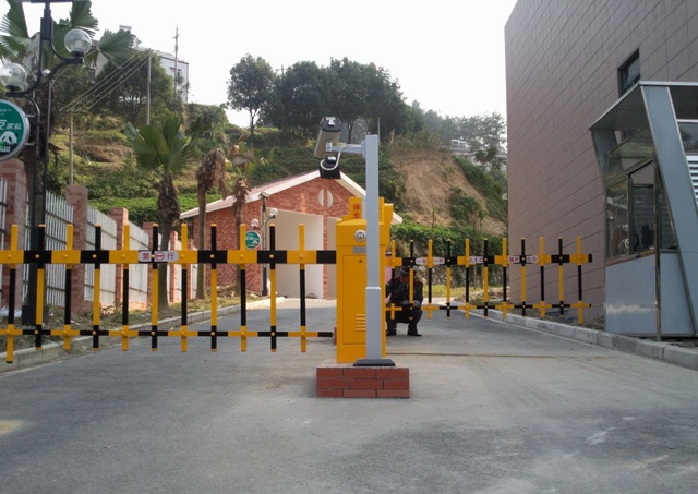 本溪出安智能欄柵道閘進(jìn)駐本溪天著國(guó)際溫泉休閑度假地