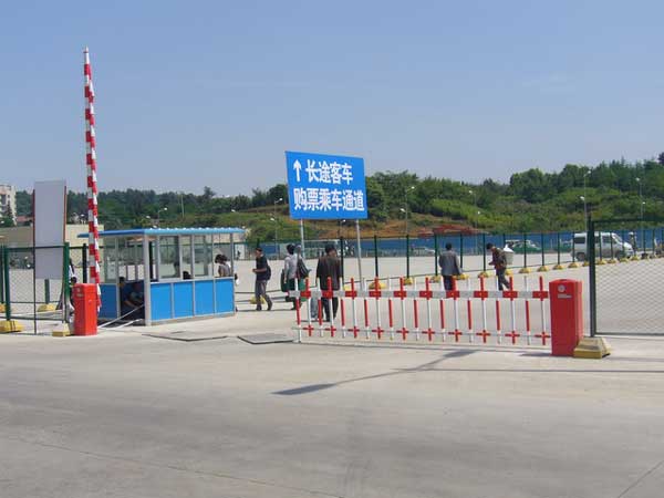 慶賀本溪出安智能柵欄道閘進(jìn)駐本溪客運(yùn)站