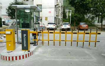 感謝復(fù)旦大學(xué)附屬華山醫(yī)院對(duì)上海出安智能道閘表示支持    