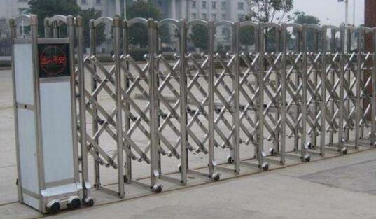 寧波出安智能為寧波世紀(jì)福寶電動門有限公司提供伸縮門