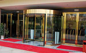 兩翼旋轉(zhuǎn)門(mén) - 兩翼旋轉(zhuǎn)門(mén)