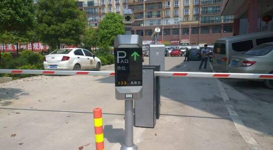 大連車牌識別一體機