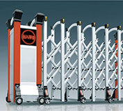 石獅第三中學(xué)成為泉州出安伸縮門的忠實(shí)客戶