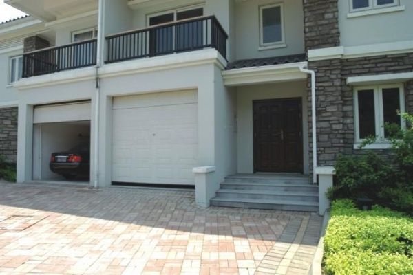 熱烈祝賀唐山出安智能車庫門進駐唐城壹零壹