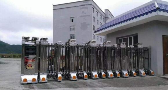 華龍科技成功安裝唐山出安智能電動(dòng)伸縮門(mén)