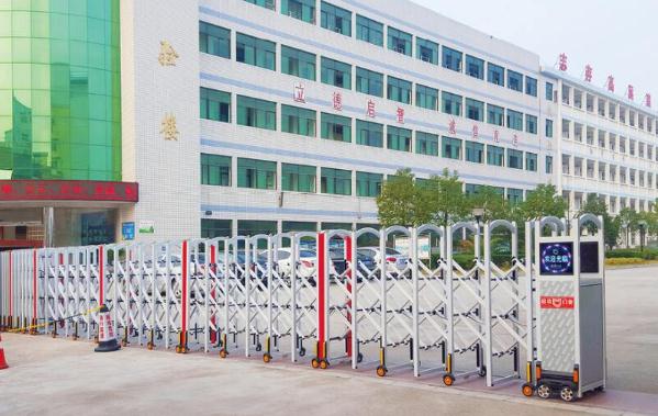 唐山出安智能電動(dòng)伸縮門為唐山按摩培訓(xùn)學(xué)校增添生氣