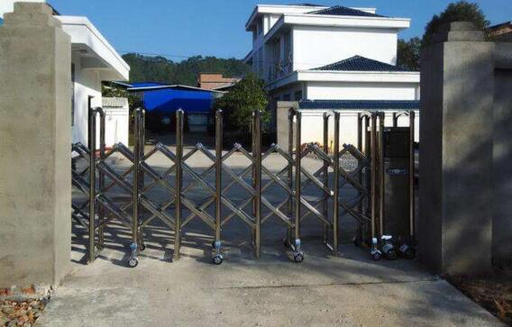 電賀唐山出安智能電動(dòng)伸縮門成為萬(wàn)科南湖春曉的門柱