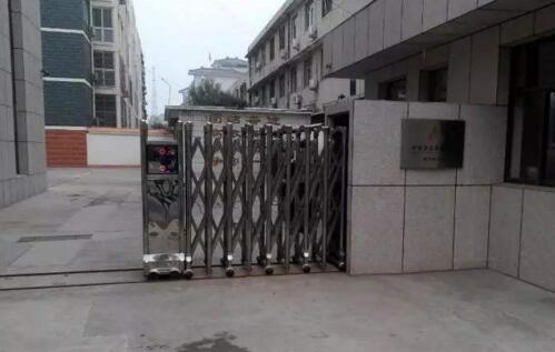 唐山出安智能伸縮門成功牽手唐山樂丫實業(yè)有限公司