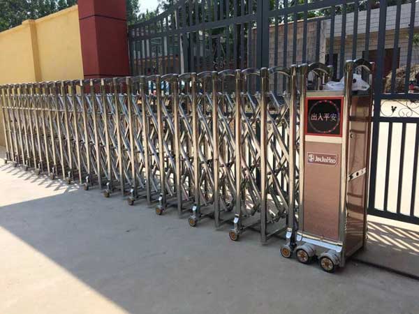 喜迎徐州出安智能電動伸縮門進(jìn)駐江蘇省運河中學(xué)