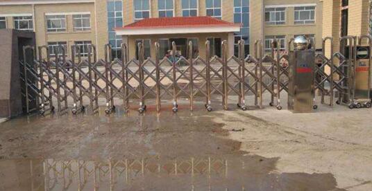 溫州出安智能為溫州市瓦市小學提供伸縮門