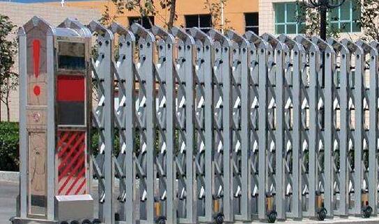 多弗綠城江心明月成功安裝溫州出安智能電動伸縮門