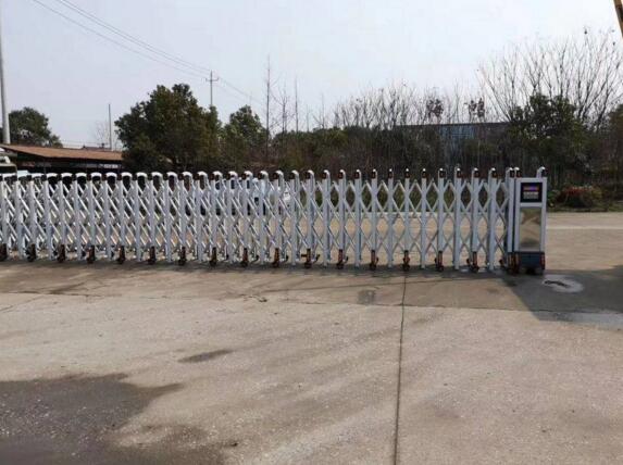 紹興出安智能為越府家天下添上伸縮門(mén)