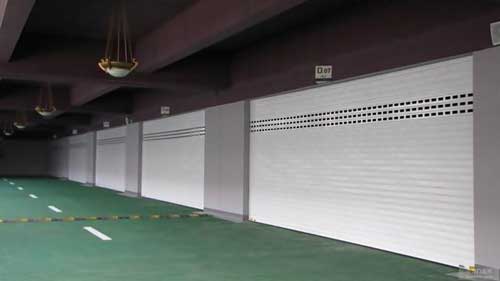 采光鋁合金電動(dòng)車(chē)庫(kù)門(mén)