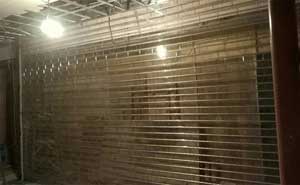 深圳太子灣水晶卷簾門案例 - 中出網(wǎng)-智能出入口與停車充電門戶