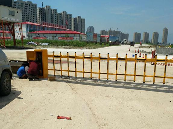 臺(tái)州出安智能為臺(tái)州市月湖小學(xué)添上道閘