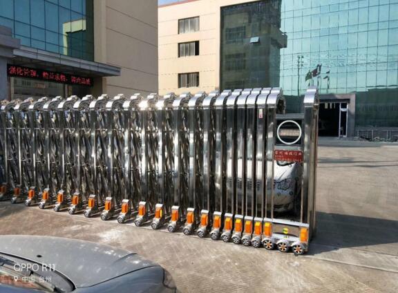 臺(tái)州出安智能電動(dòng)伸縮門成為臺(tái)州市雙語(yǔ)學(xué)校的搖籃