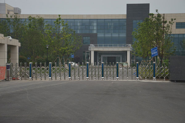 喜迎鎮(zhèn)江出安智能分段平移門(mén)進(jìn)駐江蘇鎮(zhèn)江飛機(jī)場(chǎng)