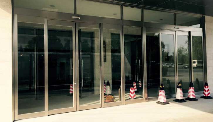 熱烈祝賀嘉興出安智能自動門進(jìn)駐浙江平湖酒店