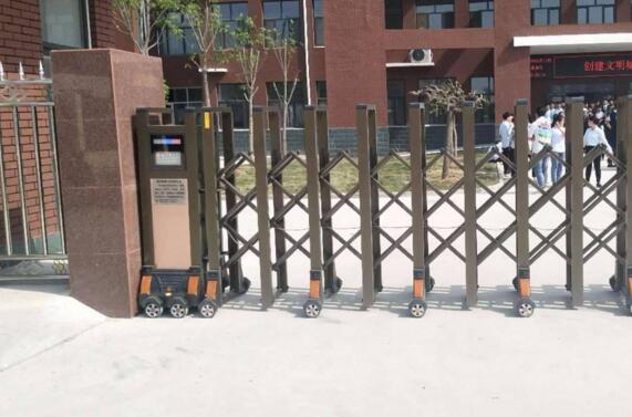 嘉興出安智能伸縮門安裝在依格流體技術(shù)（嘉興）有限公司